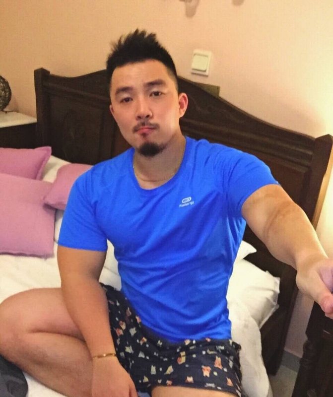 上下一条龙的第一张照片--海南交友中心
